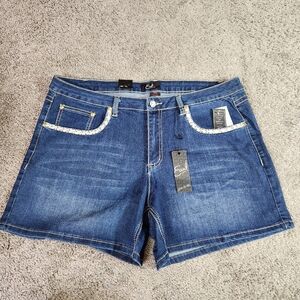 🆕️ EARL Jean Shorts Dark Wash Stretch Womens Size 18W NWT